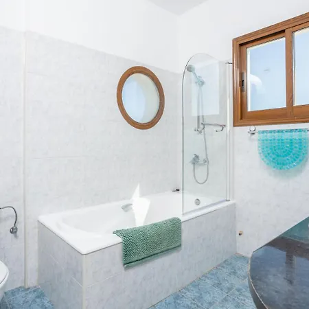 Blue Bay Collection * Mavroli