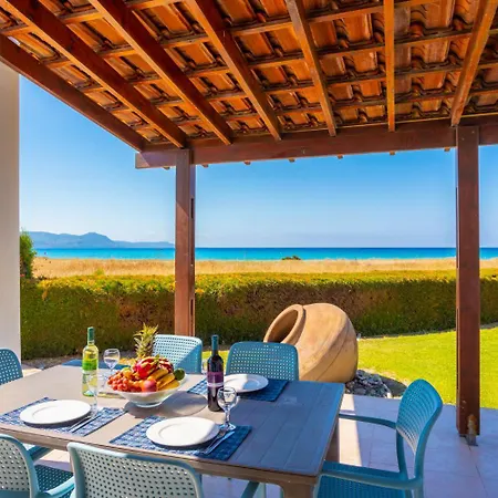 Villa Blue Bay Collection *